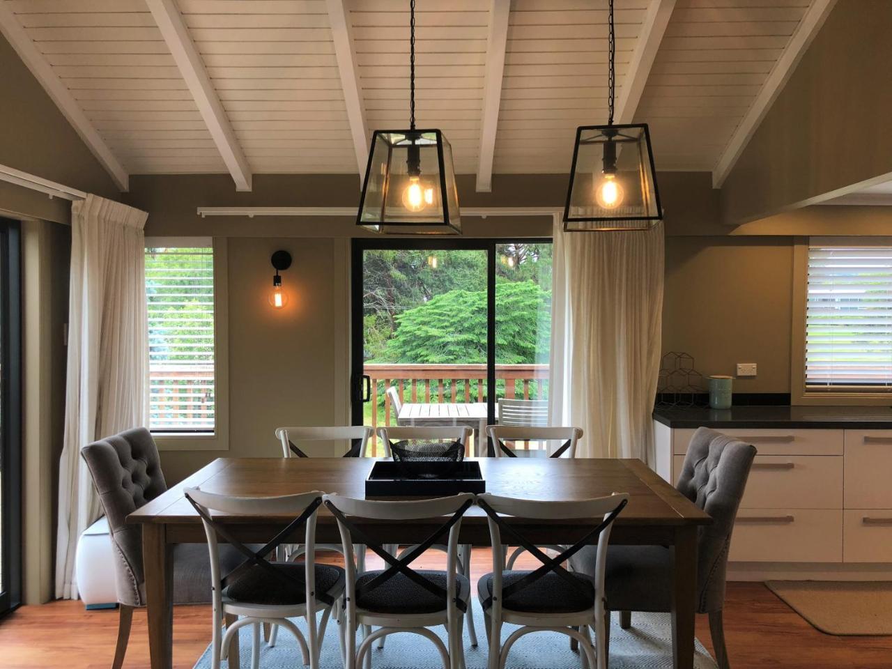 Kinloch Lakeview Lodge - Taupo Exterior foto